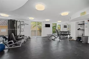 8888 Collins Ave, Surfside, FL 33154 - Photo 29