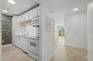 8888 Collins Ave, Surfside, FL 33154 - Photo 9