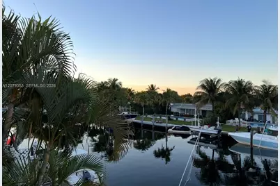 [Address not provided], North Miami, FL 33181 - Photo 5