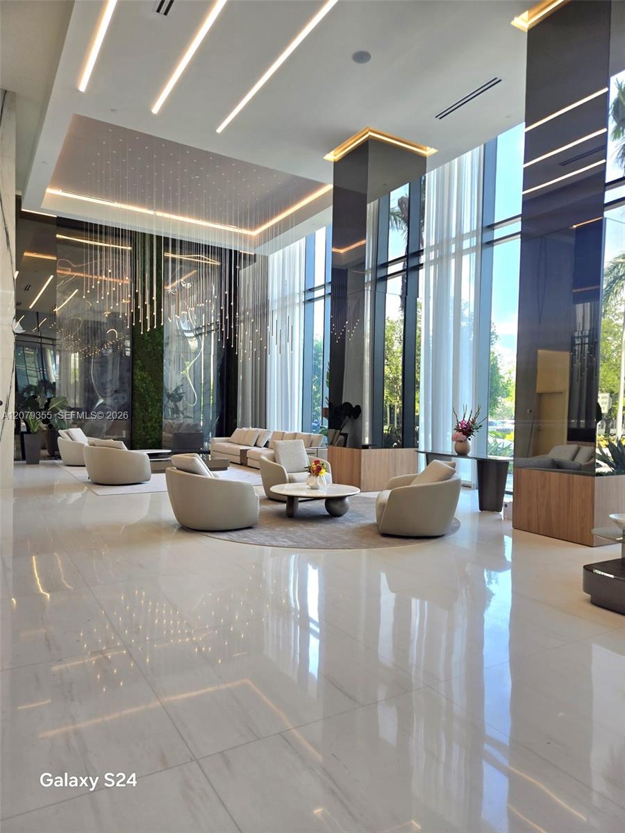 1170 E Hallandale Beach Blvd #907 - 1170 E Hallandale Beach Blvd #907, Hallandale Beach, FL 33009 Luxury Property | Jose Angel Pina