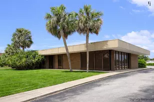 940 Delton Blvd, Deltona, FL 32725 - Photo 1