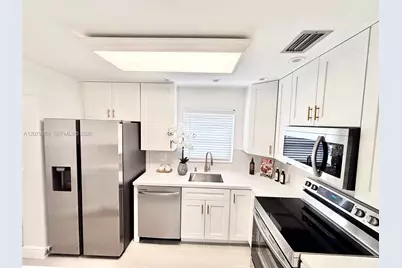 2377 SW 16 Dr, Deerfield Beach, FL 33442 - Photo 3