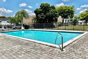 8206 SW 23rd Ct, North Lauderdale, FL 33068 - Photo 17