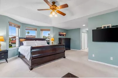 743 NW 174th Ter, Pembroke Pines, FL 33029 - Photo 15