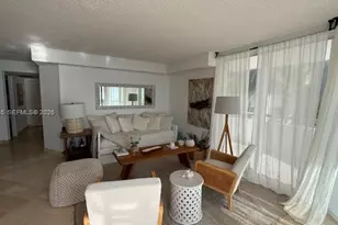 15645 Collins Ave, Sunny Isles Beach, FL 33160 - Photo 3