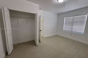 1051 NW 2nd St, Miami, FL 33128 - Photo 5