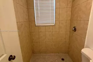 1051 NW 2nd St, Miami, FL 33128 - Photo 13