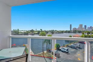 20515 E Country Club Dr, Aventura, FL 33180 - Photo 33