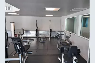 275 NE 18th St #1704, Miami, FL 33132 - Photo 23
