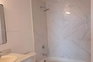 275 NE 18th St, Miami, FL 33132 - Photo 13