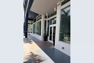 275 NE 18th St #1704, Miami, FL 33132 - Photo 3