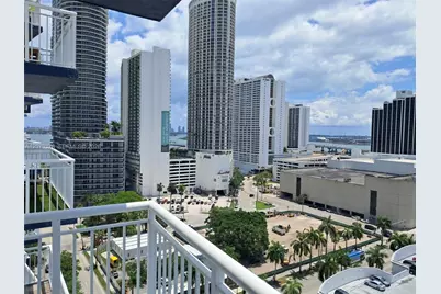 275 NE 18th St #1704, Miami, FL 33132 - Photo 15
