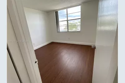 488 NW 165th St Rd #B-415, Miami, FL 33169 - Photo 31