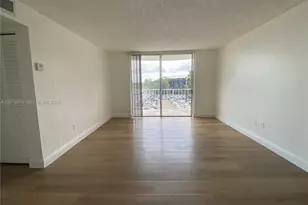 488 NW 165th St Rd, Miami, FL 33169 - Photo 11