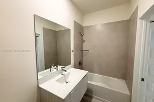 8015 NW 104th Ave, Doral, FL 33178 - Photo 11