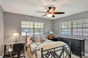 4681 NE 2nd Ave, Oakland Park, FL 33334 - Photo 11