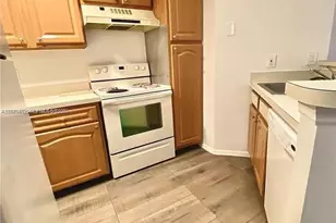 13090 Vista Isles Dr, Sunrise, FL 33325 - Photo 17