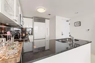 6801 Collins Ave, Miami Beach, FL 33141 - Photo 5