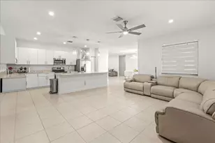 19803 SW 321st St, Homestead, FL 33030 - Photo 13
