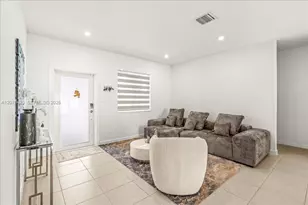 19803 SW 321st St, Homestead, FL 33030 - Photo 7