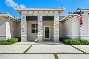 19803 SW 321st St, Homestead, FL 33030 - Photo 3