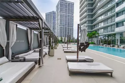 77 SE 5 St #1806, Miami, FL 33131 - Photo 35