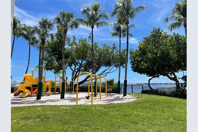 1901 Brickell Ave #B506, Miami, FL 33129 - Photo 43