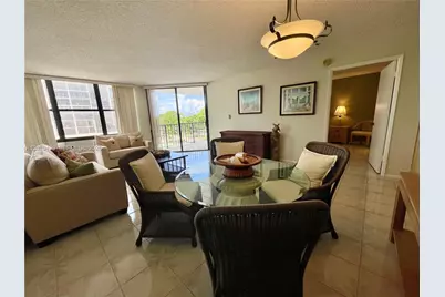 1901 Brickell Ave #B506, Miami, FL 33129 - Photo 7