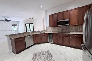 19385 SW 79th Ct, Cutler Bay, FL 33157 - Photo 7