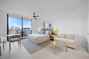 159 NE 6th St, Miami, FL 33132 - Photo 1