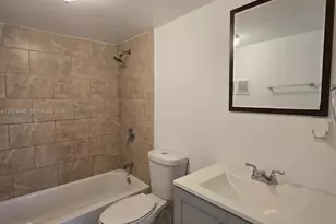 9678 Fontainebleau Blvd, Miami, FL 33172 - Photo 13