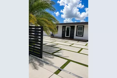 19200 NW 51st Ave, Miami Gardens, FL 33055 - Photo 3