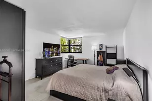 101 Ocean Ln Dr, Key Biscayne, FL 33149 - Photo 9