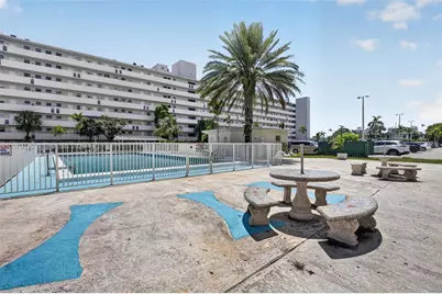 1770 NE 191st St #401-1, Miami, FL 33179 - Photo 17