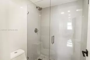 5701 Collins Ave, Miami Beach, FL 33140 - Photo 13