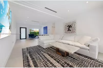 900 W 47th Ct, Miami Beach, FL 33140 - Photo 3