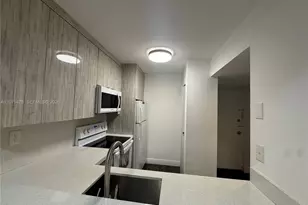 8002 SW 149th Ave, Miami, FL 33193 - Photo 7