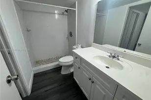 8002 SW 149th Ave, Miami, FL 33193 - Photo 15