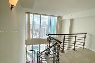 41 SE 5th St, Miami, FL 33131 - Photo 7