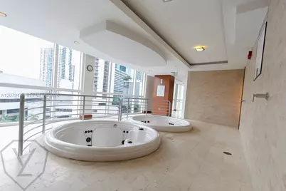 41 SE 5th St #2405, Miami, FL 33131 - Photo 31