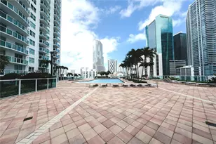 41 SE 5th St, Miami, FL 33131 - Photo 27