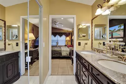 774 SW 120th Ave, Pembroke Pines, FL 33025 - Photo 25