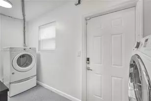 628 SW 4th St, Hallandale Beach, FL 33009 - Photo 21