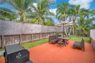 628 SW 4th St, Hallandale Beach, FL 33009 - Photo 29