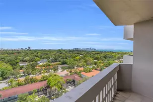 90 Edgewater Dr, Coral Gables, FL 33133 - Photo 1