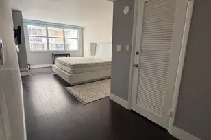 6039 Collins Ave, Miami Beach, FL 33140 - Photo 11