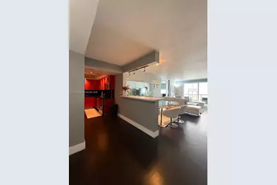 6039 Collins Ave #1505, Miami Beach, FL 33140 - Photo 1