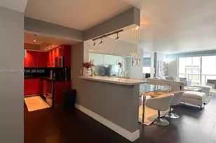 6039 Collins Ave, Miami Beach, FL 33140 - Photo 1