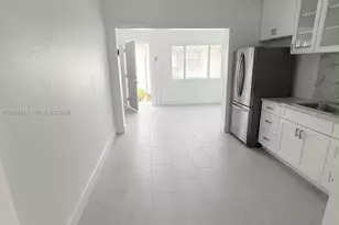 1154 NW 34th Ave, Miami, FL 33125 - Photo 5