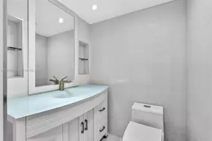3800 N Hills Dr, Hollywood, FL 33021 - Photo 23